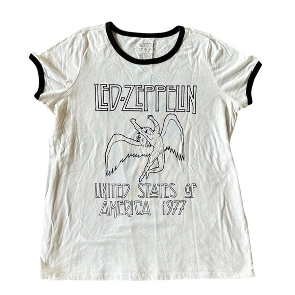 led zeppelin Tops - LED ZEPPELIN United States of America 1977 white/black T-shirt Torrid sz M/L 00